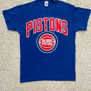 Vintage Detroit Pistons T shirt
